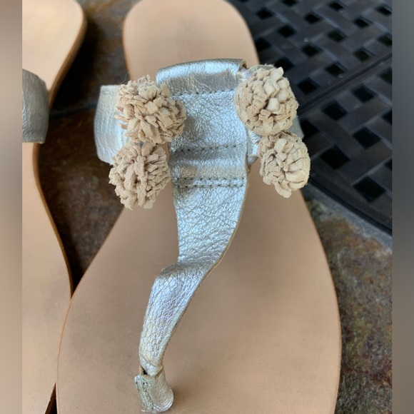 Loeffler Randall * Sosie-Gks * Silver & Wheat Pom Pom Sandals - Picture 2 of 7